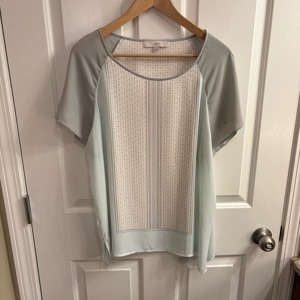 LOFT Women's Gray Cream Aqua Short Sleeve Top, XL